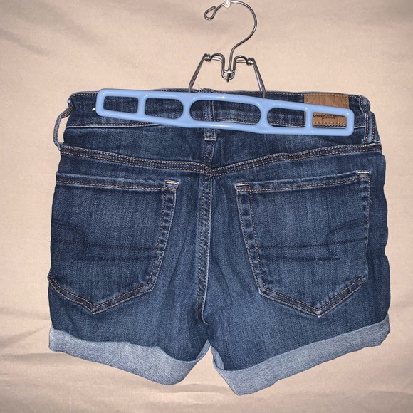 Shorts - Picture 2 of 4